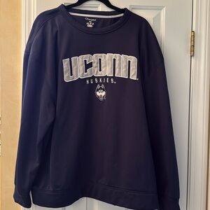 UConn sweatshirt. Champion brand size 2XL